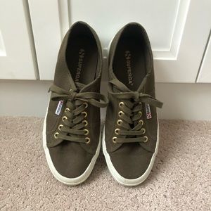 Superga olive green cots classic.